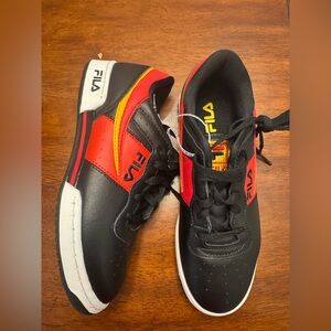 Fila Boy US 6Y Machu Outline Flag Lifestyle Sneakers Black/Red/Lemon Tonic